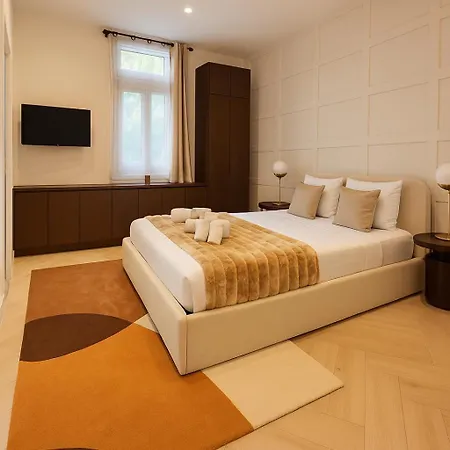 Elegant X, Gare Du Nord Apartment